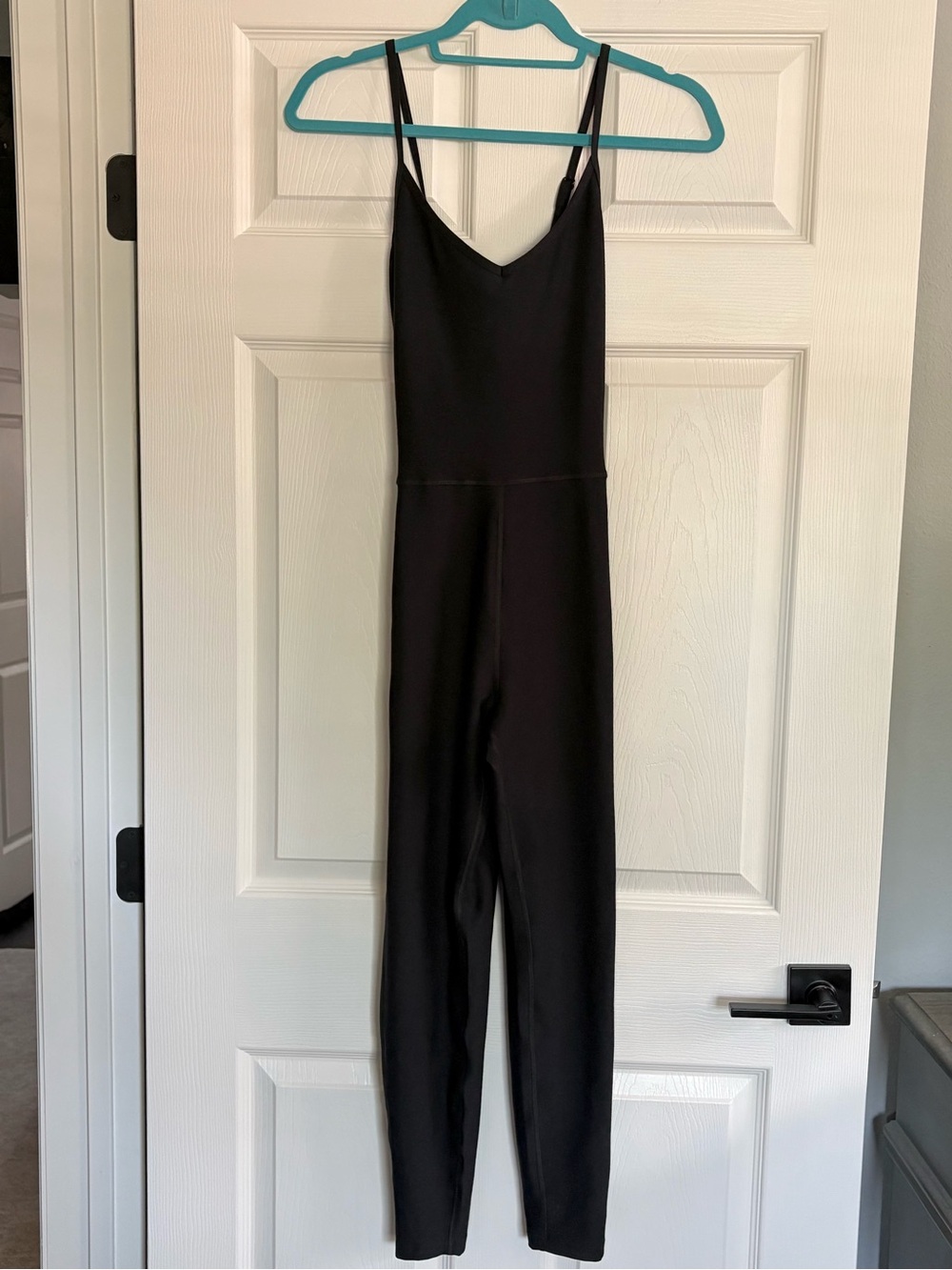 Old Navy Black Sleeveless Jumpsuit with Slim Fit